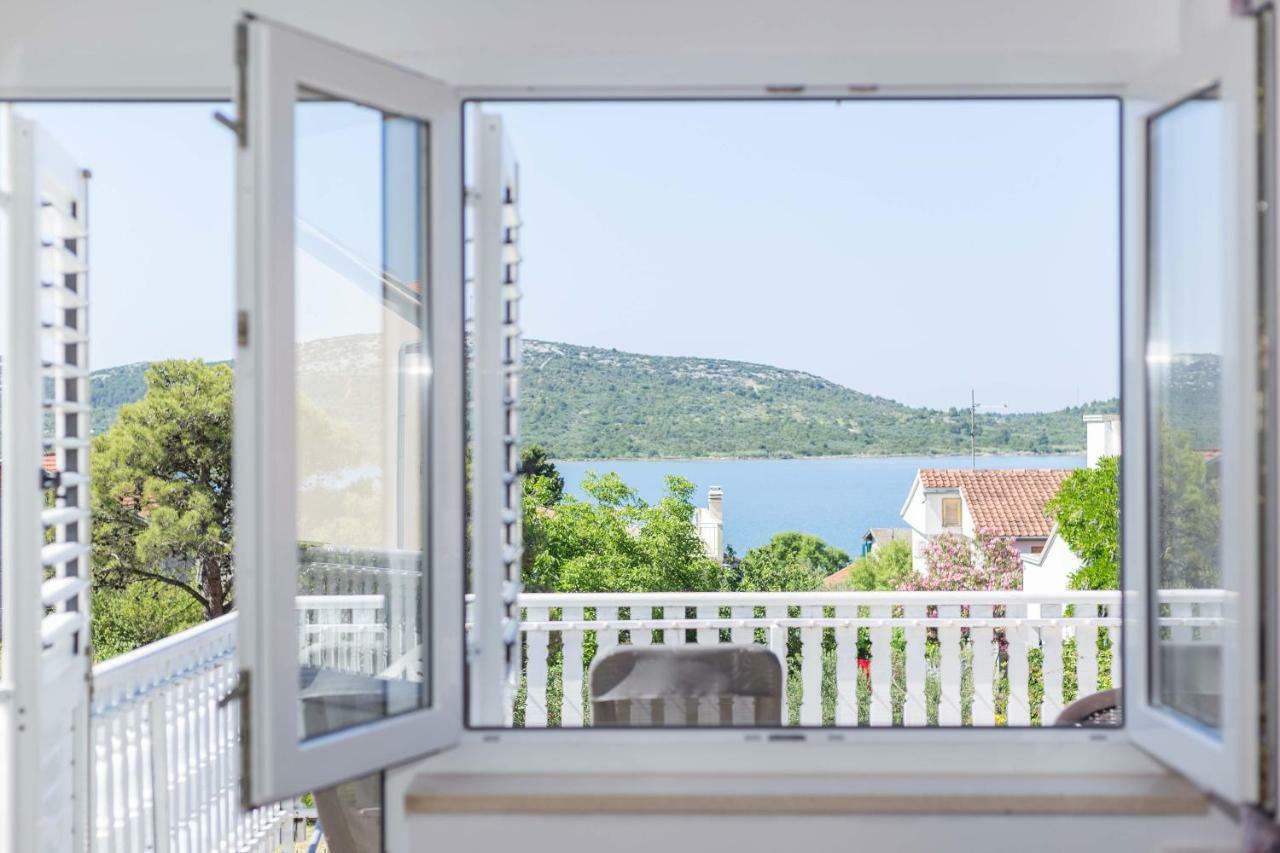 Apartments The Heart Of Croatia Pirovac Buitenkant foto